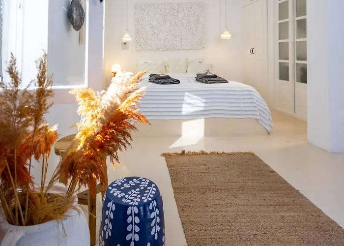 Zoe Ξενοδοχείο *